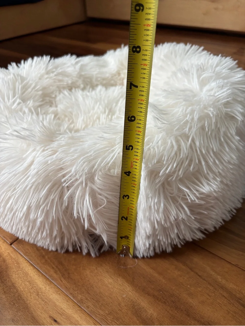 Cozy Cream Shag Round small dog/ cat bed